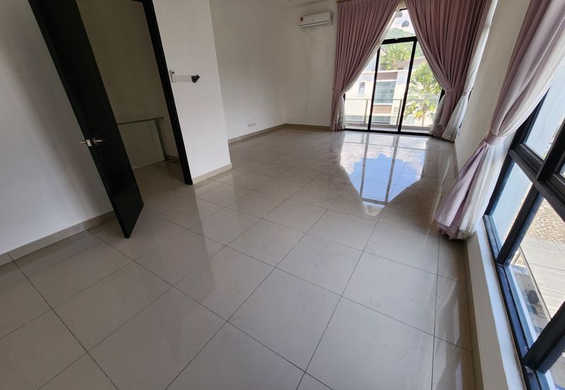 Verge 32 @ Puncak Melawati