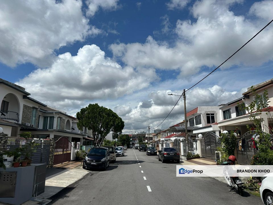 Taman Selayang Jaya double storey Freehold 22x70 Guarded area 4rooms 3 bathrooms near Batu Caves Rawang , Selangor, Selayang