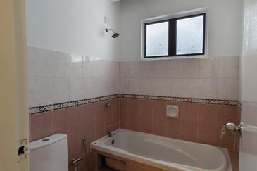 Jalan Kemus, Simpang Ampat