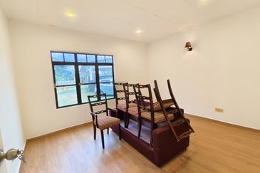 Jalan Kemus, Simpang Ampat