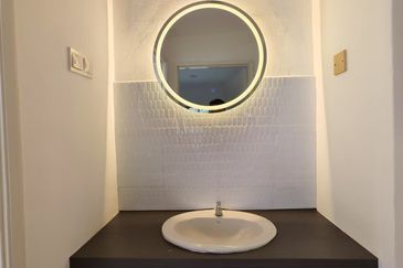 Jalan Kemus, Simpang Ampat