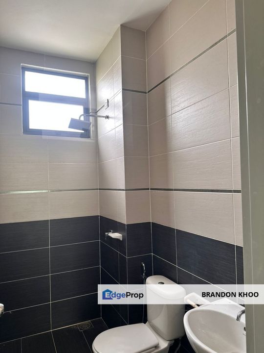 Ukay Tropika, Ampang Ukay 3 Storey Superlink 5 Rooms 1 maid room 2 living hall near Melawati, Selangor, Ulu Kelang