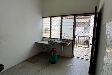 Tmn Melawati 20x75 Single Storey 3rooms 3bathrooms Non Bumi Freehold Well Kept Setapak Wangsa Maju Ukay Perdana