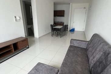 Kenwingston Platz condominium partially furnised Setapak near KLTS