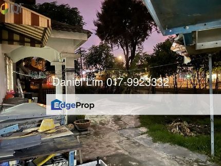 USJ 1 Double Storey house corner For Sale, , 