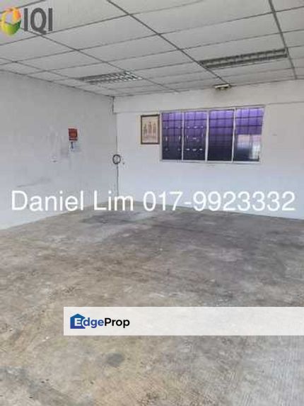 Main Puchong Industrial Park 1 1/2 storey Factory For Rent, , 