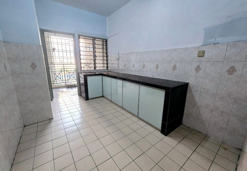 Dwi Mahkota Condominium