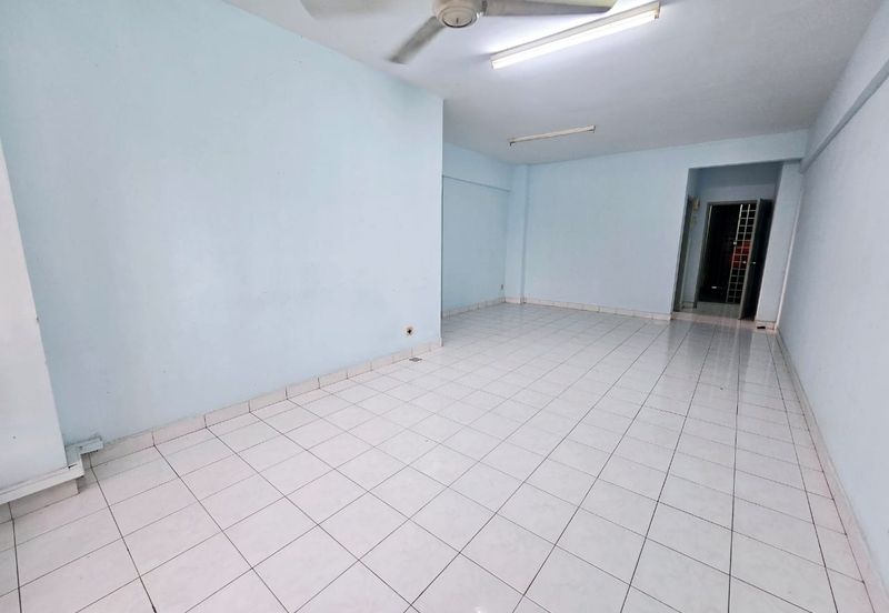 Dwi Mahkota Condominium