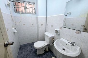 Dwi Mahkota Condominium