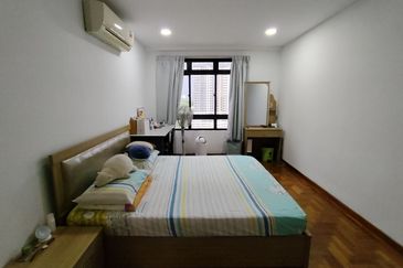SKS Habitat Apartment, Larkin