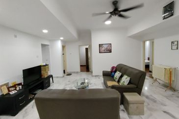 SKS Habitat Apartment, Larkin