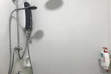 Seasons Luxury Apartments @ Amara Larkin