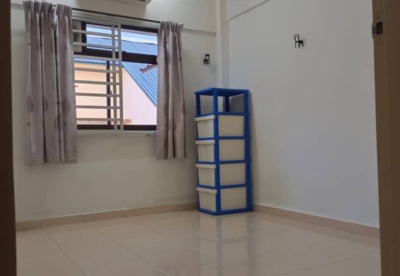 Flat Taman Plentong Utama