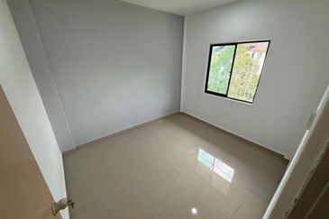 Pangsapuri Merak Kangkar Pulai