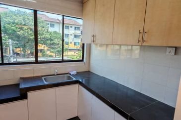 Flat Bandar Selesa Jaya @ Jalan Silat Lincah