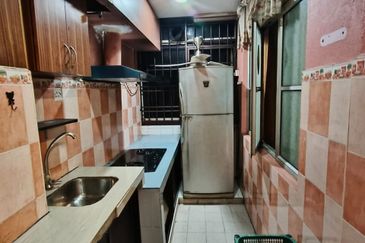 Desa Skudai Apartment