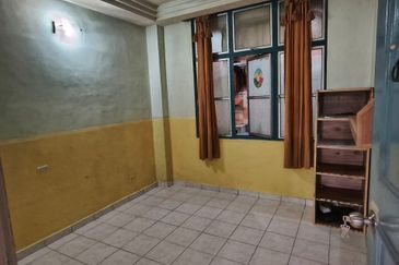 Desa Skudai Apartment