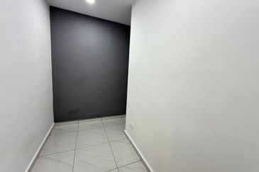 Pulai Utama Shop Apartment