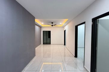 Pulai Utama Shop Apartment