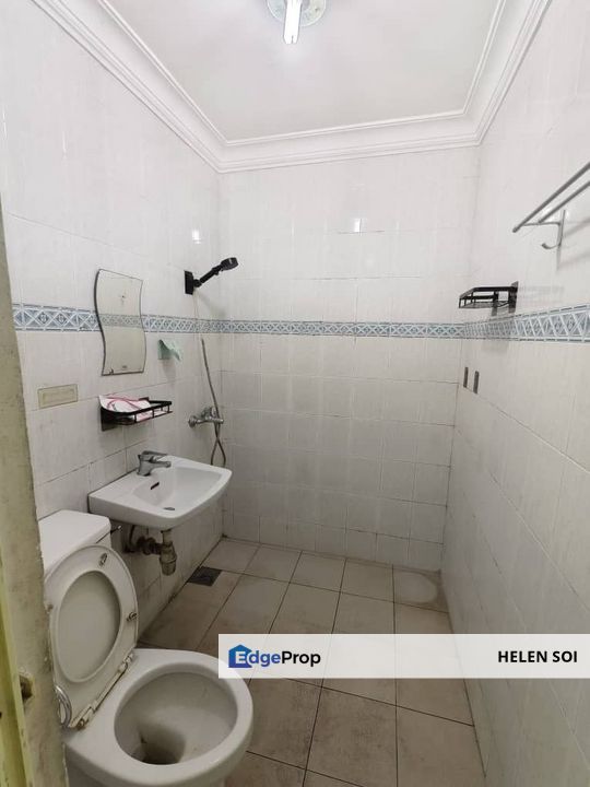 Taman University Single Storey Terrace House, Johor, Skudai