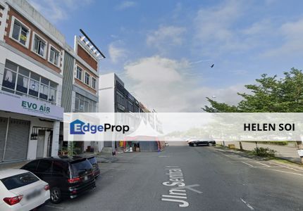 Taman Nusa Sentral Three Storey Shop Endlot, Johor, Nusajaya