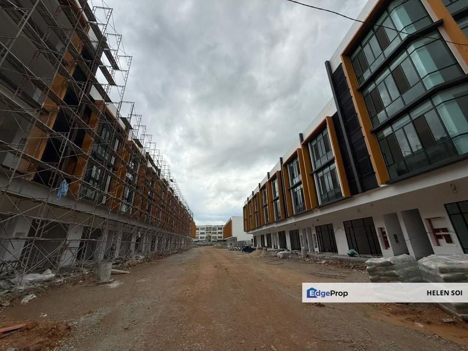 Permas Avenue 3 Storey Shop Endlot, Johor, Masai