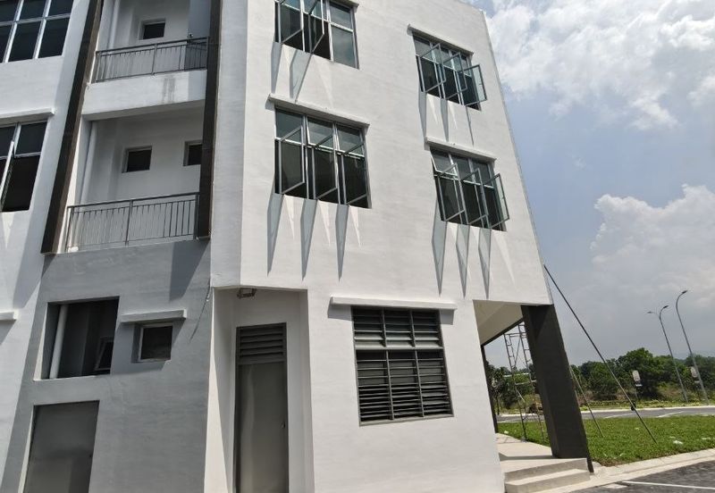 68 Avenue @ Gelang Patah