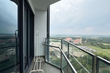 Almas Suites @ Puteri Harbour