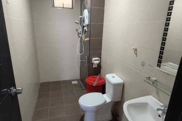 Eastbay Luxury Apartment