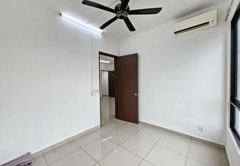 Dedaun Hijau (Greenfield Regency)