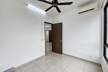 Dedaun Hijau (Greenfield Regency)