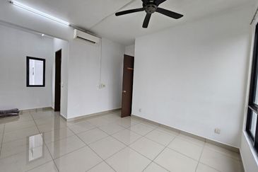 Dedaun Hijau (Greenfield Regency)