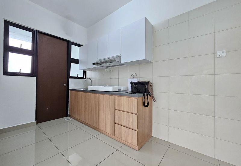 Dedaun Hijau (Greenfield Regency)