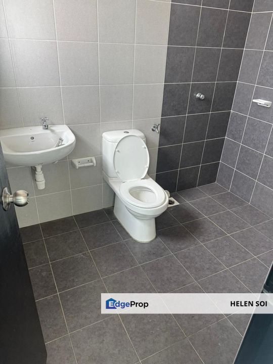 Taman Pulai Mutiara Double Storey Terrace House Endlot, Johor, Kangkar Pulai