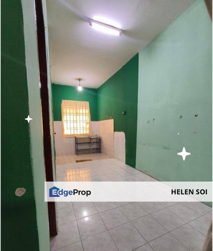 Bandar Putra @ Kulai Double Storey Medium Low Cost House , Johor, Kulai