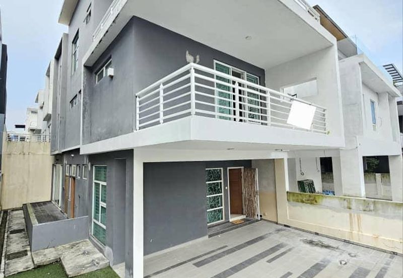 Taman Austin Heights