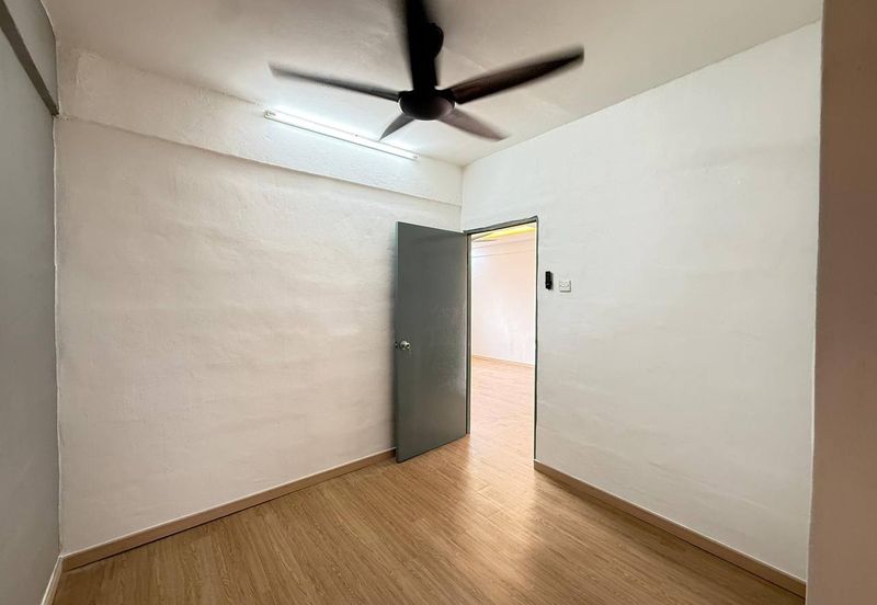 Flat Temenggong, Bandar Indahpura