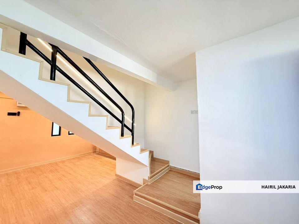 TAMAN MUNSYI IBRAHIM DOUBLE STOREY - ZERO DEPOSIT- FULLY RENOVATED, Johor, Skudai