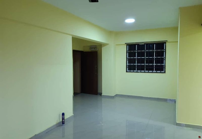 Sri Impian Apartment, Larkin Perdana