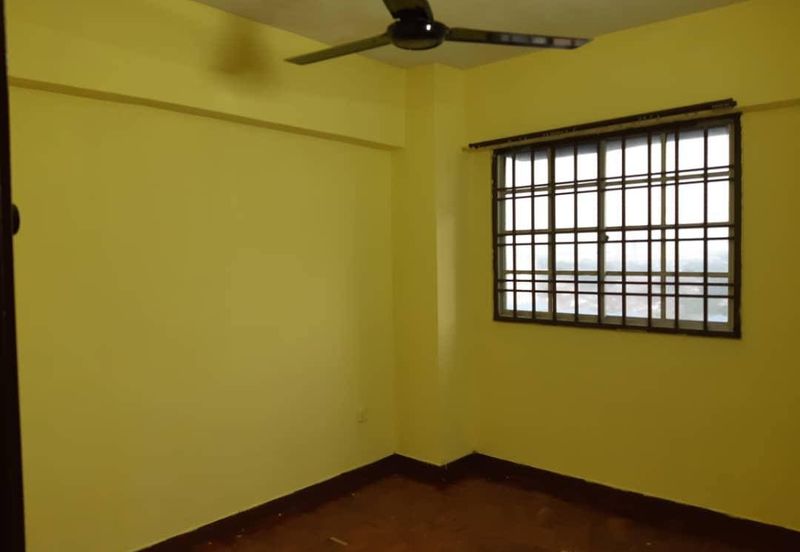 Sri Impian Apartment, Larkin Perdana