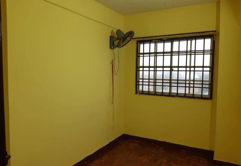 Sri Impian Apartment, Larkin Perdana