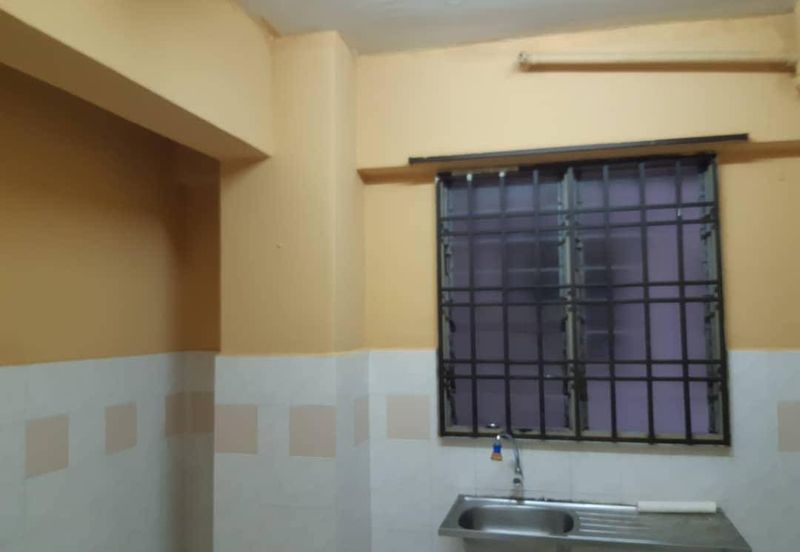 Sri Impian Apartment, Larkin Perdana