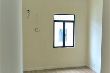 Monet Springtime @ Sunsuria City