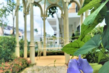 Monet Springtime @ Sunsuria City