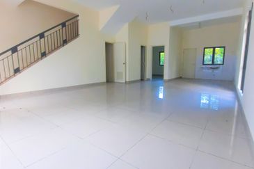 Monet Lily @ Sunsuria City