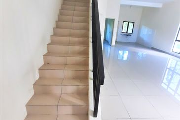 Monet Lily @ Sunsuria City