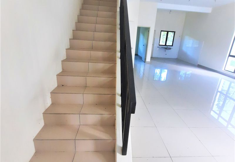 Monet Lily @ Sunsuria City