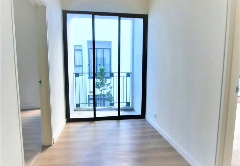 Monet Lily @ Sunsuria City