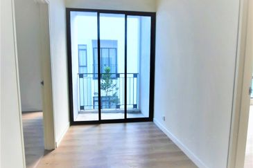 Monet Lily @ Sunsuria City