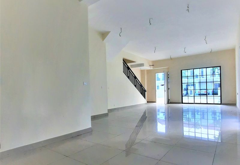 Monet Lily @ Sunsuria City